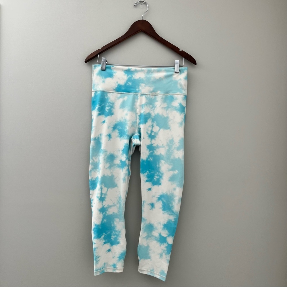 Fabletics Define Powerhold High-Waisted Capri In … - image 4